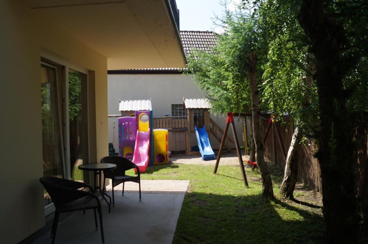 Bursztyn 2 Apartamento Rewal Exterior foto