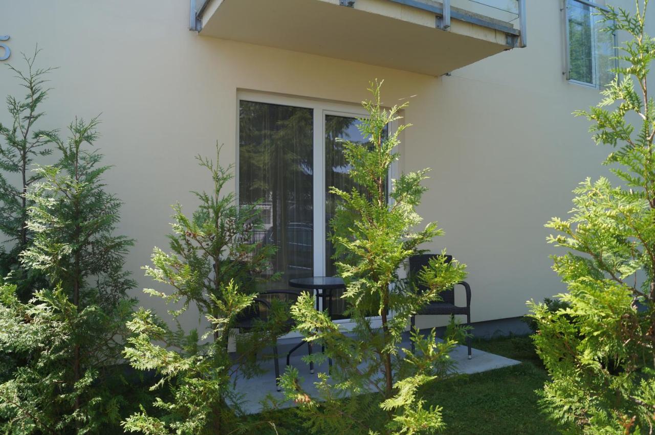 Bursztyn 2 Apartamento Rewal Exterior foto